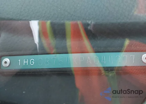 1993 Honda Accord Dx из США, поврежденный, VIN 1HGCB754XPA044377